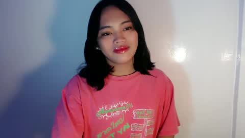 Snapshot of mira_luna222 chatting on 02-02-25, 03:54 Mira Bella online show from 02-02-25, 03:54