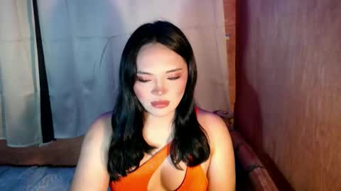 Snapshot of mira_luna222 chatting on 10-30-25, 12:28 Mira Bella online show from 10-30-25, 12:28