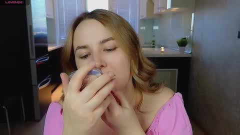 Snapshot of mira_mermayd chatting on 02-05-26, 10:09 Mira online show from 02-05-26, 10:09