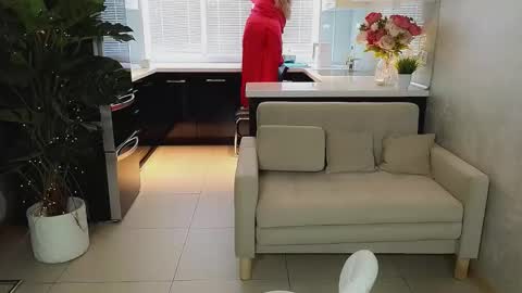 Snapshot of mira_mermayd chatting on 03-04-26, 08:09 Mira online show from 03-04-26, 08:09