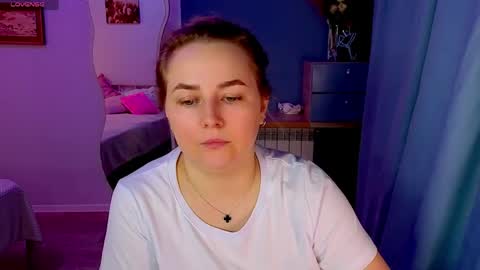 Snapshot of mira_mermayd chatting on 05-07-26, 01:33 Mira online show from 05-07-26, 01:33