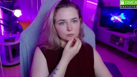 Snapshot of mira_mermayd chatting on 05-15-26, 11:12 Mira online show from 05-15-26, 11:12