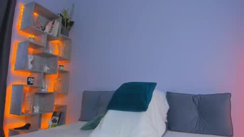Snapshot of mirabrunette chatting on 05-12-26, 02:30 Mira follow my fansly online show from 05-12-26, 02:30
