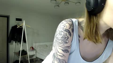 Mira online show from 02-16-26, 07:54