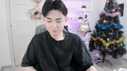              online show from 12-25-24, 04:54