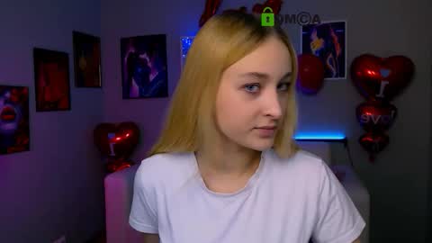 Snapshot of mirammore chatting on 02-25-26, 10:36 Mira online show from 02-25-26, 10:36