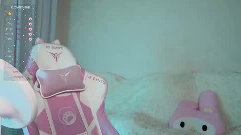 Snapshot of miranaliebert chatting on 11-23-25, 09:47 Mirana online show from 11-23-25, 09:47