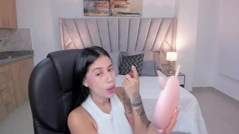 miranda_crawfor online show from 10-15-25, 11:54