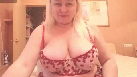 Miranda online show from 05-17-26, 02:35