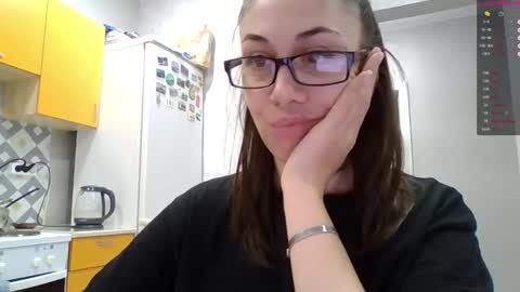 MIRANDA online show from 11-28-25, 02:20