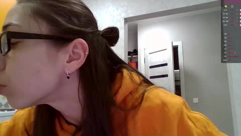 Snapshot of miranda_wish chatting on 01-19-26, 01:48 MIRANDA online show from 01-19-26, 01:48