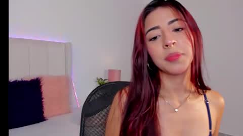 Snapshot of mirandaa_rogers chatting on 01-11-26, 02:44 Miranda Rogers online show from 01-11-26, 02:44