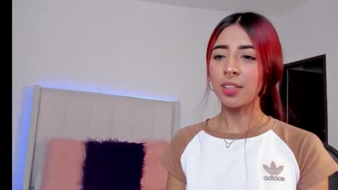 Snapshot of mirandaa_rogers chatting on 01-13-26, 07:19 Miranda Rogers online show from 01-13-26, 07:19