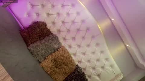 mirandaacollins online show from 10-26-25, 03:56