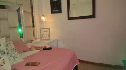 Miranda online show from 12-21-25, 02:35