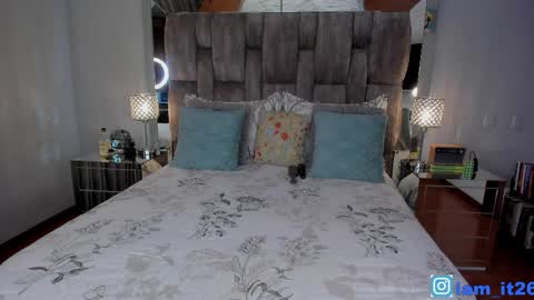 Miranda online show from 04-08-26, 12:21