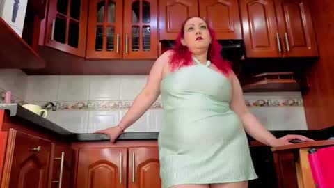 Snapshot of mirandarossi chatting on 06-17-26, 12:29 Miranda online show from 06-17-26, 12:29