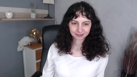 Mira online show from 03-04-26, 06:52