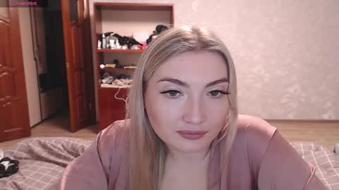 Mira online show from 02-05-26, 02:54