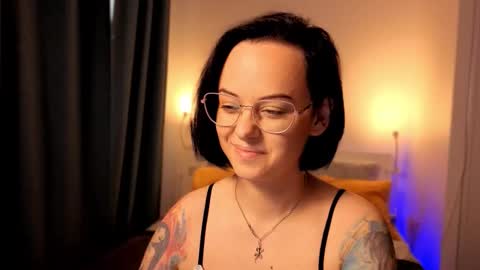 MiraSkyy online show from 10-03-25, 02:58