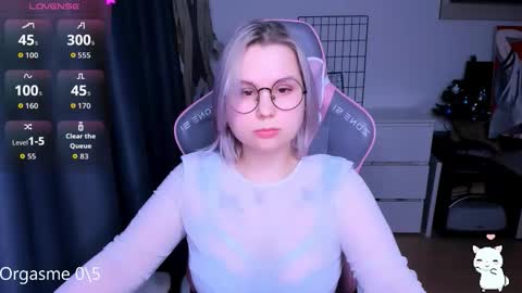 Snapshot of miray_kuriyama chatting on 03-02-26, 06:04 Kira online show from 03-02-26, 06:04