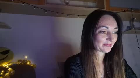 Snapshot of mirelisse chatting on 07-13-26, 09:28 Christina online show from 07-13-26, 09:28
