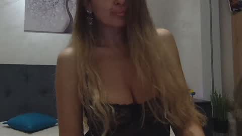 miriam04 online show from 12-11-24, 10:16