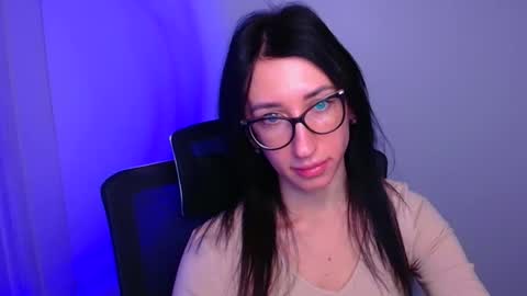 Mariam online show from 11-20-25, 02:06