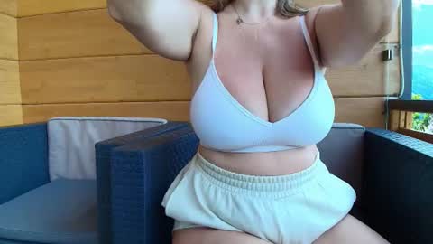 Snapshot of mis_eva chatting on 06-19-26, 07:56 Eva online show from 06-19-26, 07:56