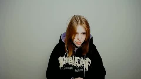 misaki_chan_ online show from 10-24-25, 09:44