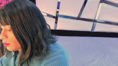 Snapshot of misakiseis chatting on 02-28-26, 12:39 online show from 02-28-26, 12:39