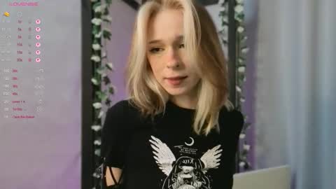 misekiii online show from 10-24-25, 07:54