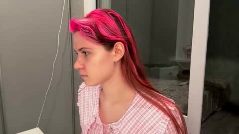 Molly online show from 10-02-25, 06:15