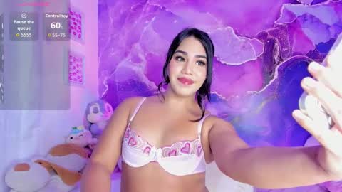 Snapshot of mishelbubble chatting on 01-07-26, 04:37 mishelbubble online show from 01-07-26, 04:37