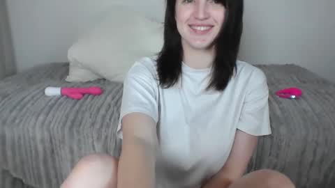 Elora online show from 02-11-26, 06:29