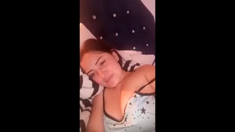 Snapshot of misnicol chatting on 04-13-26, 12:16 Nicol online show from 04-13-26, 12:16