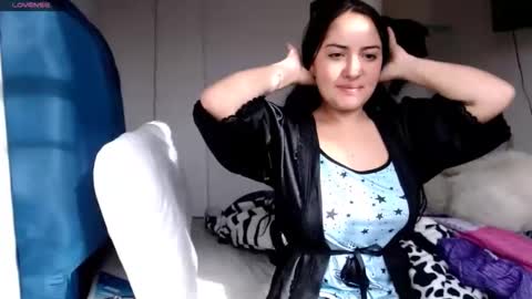 Snapshot of misnicol chatting on 04-13-26, 12:54 Nicol online show from 04-13-26, 12:54