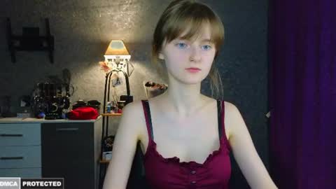 Snapshot of miss___alisa chatting on 06-30-26, 06:31 Alisa NONNUDE online show from 06-30-26, 06:31