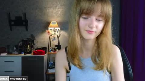 Snapshot of miss___alisa chatting on 07-04-26, 06:03 Alisa NONNUDE online show from 07-04-26, 06:03