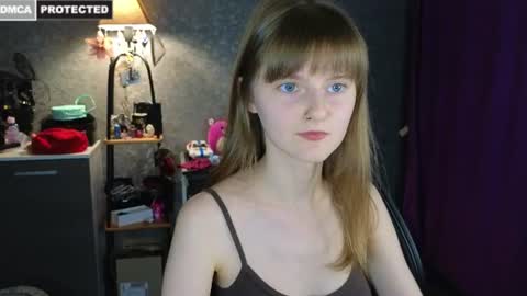 Snapshot of miss___alisa chatting on 07-17-26, 06:24 Alisa NONNUDE online show from 07-17-26, 06:24