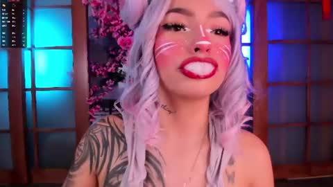 Snapshot of miss__abigail chatting on 06-11-26, 02:33 Abigail online show from 06-11-26, 02:33