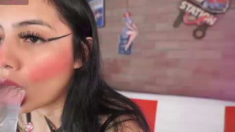 Snapshot of miss__anastasia chatting on 07-17-26, 11:06 Anastisia online show from 07-17-26, 11:06