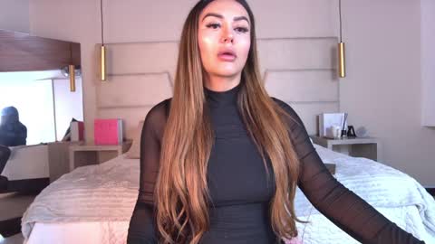 miss__ary_ online show from 04-18-26, 11:47