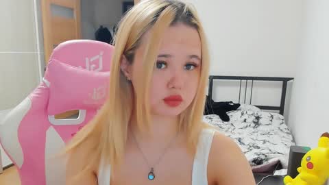 miss__selena online show from 02-04-25, 05:55