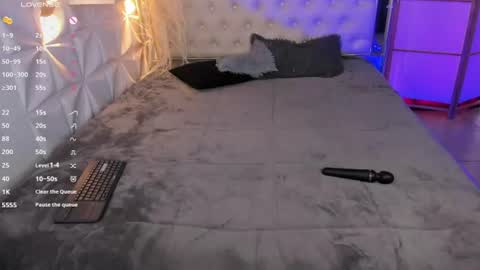 Snapshot of miss_alice_jones chatting on 07-28-26, 09:36 ALICE online show from 07-28-26, 09:36