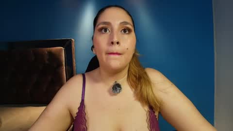 Anny online show from 04-26-26, 02:42