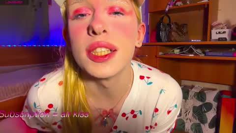 Snapshot of miss_barbie1 chatting on 02-14-26, 04:26 Anya online show from 02-14-26, 04:26