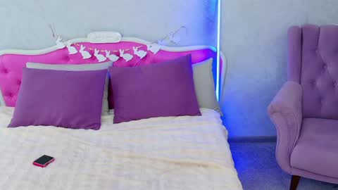 Kris online show from 04-21-26, 02:26