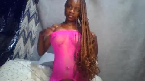 miss_belllo online show from 02-03-25, 05:51