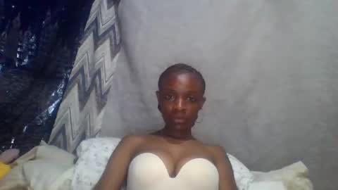miss_belllo online show from 02-04-25, 07:40
